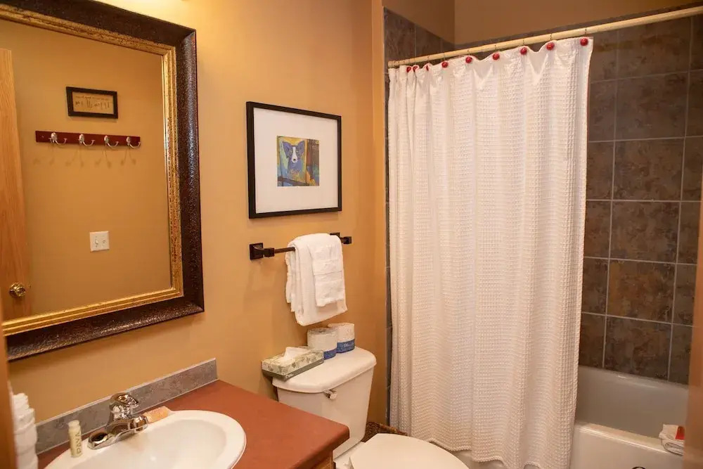 1934 Soda Springs 3 Bedroom Condo by RedAwning
