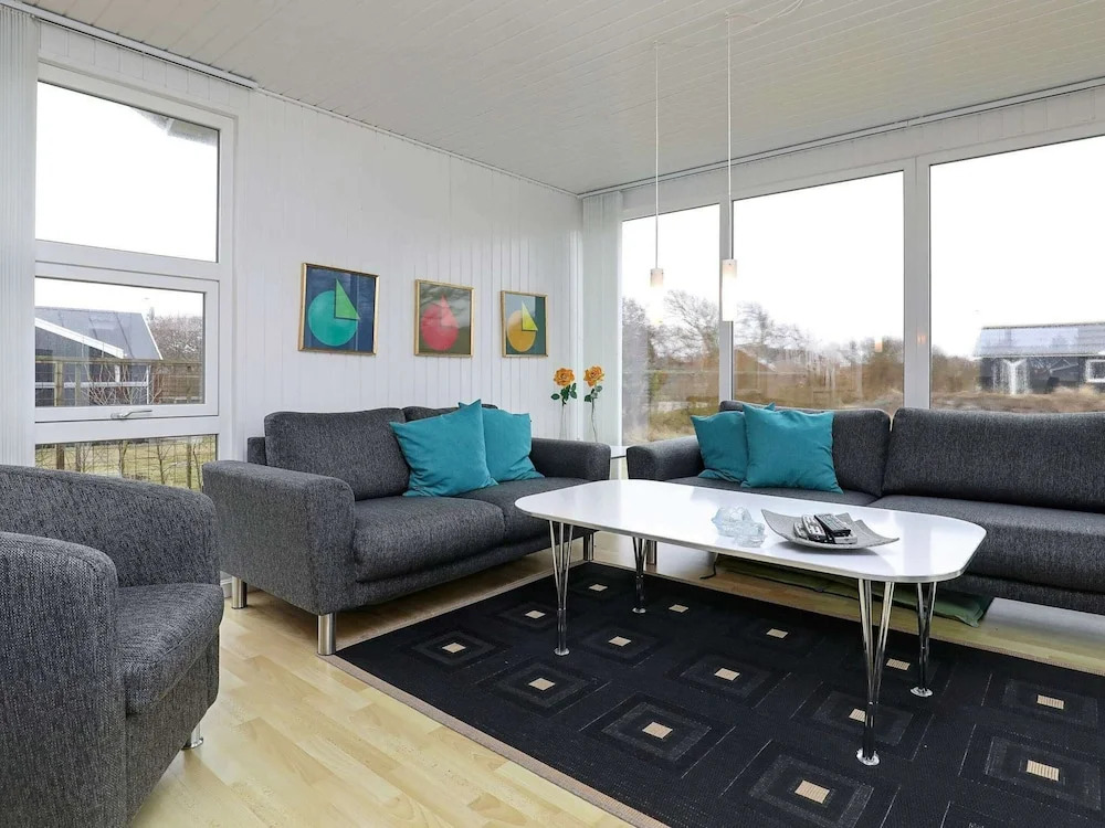 Cozy Holiday Home in SÃ¸ndervig near Beach