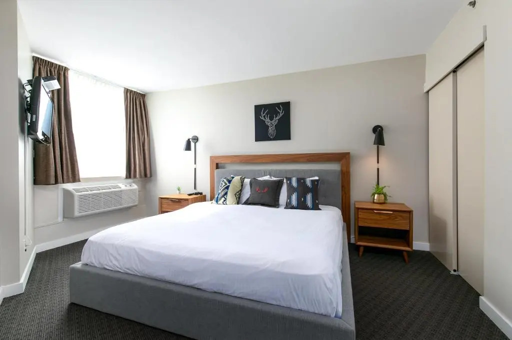 Adara Hotel