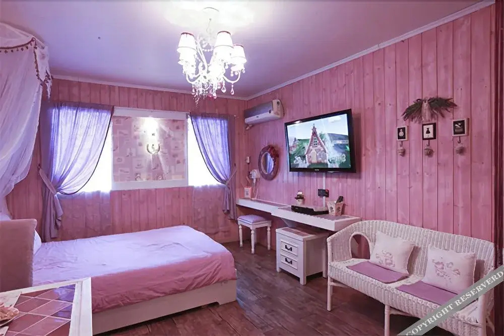 Chuncheon Green Snail Pension