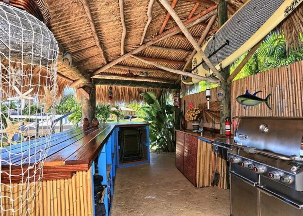 Tropic Like it Hot! Private Tropical Retreat