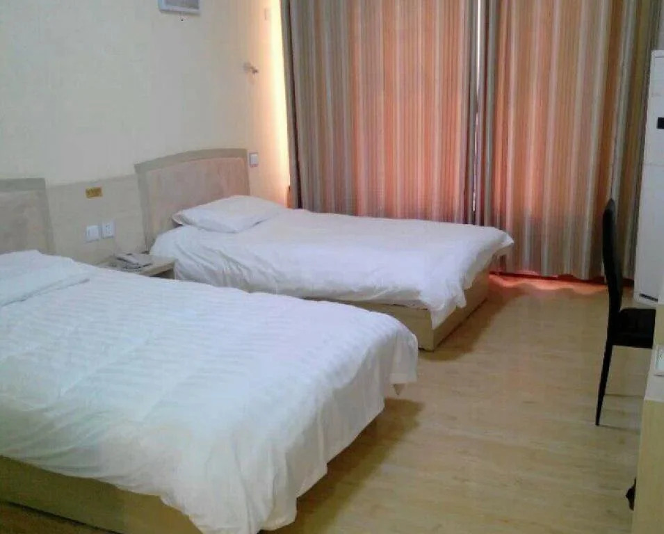 Sishui Haichang Business Hotel