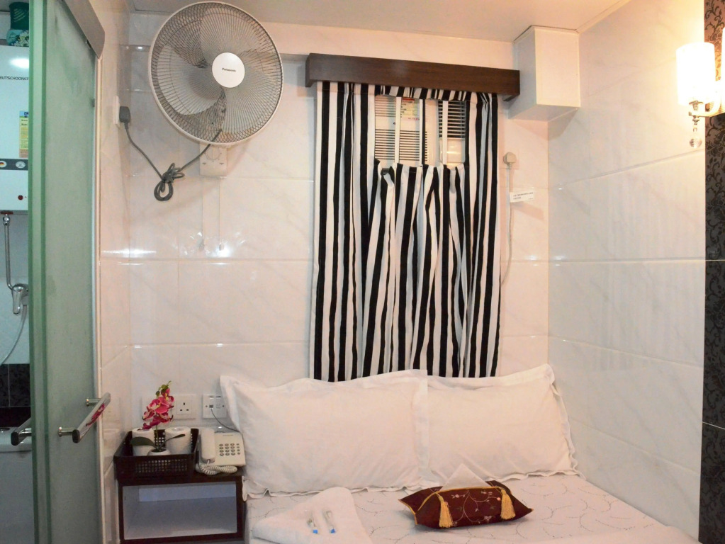 Kowloon TST Guest House