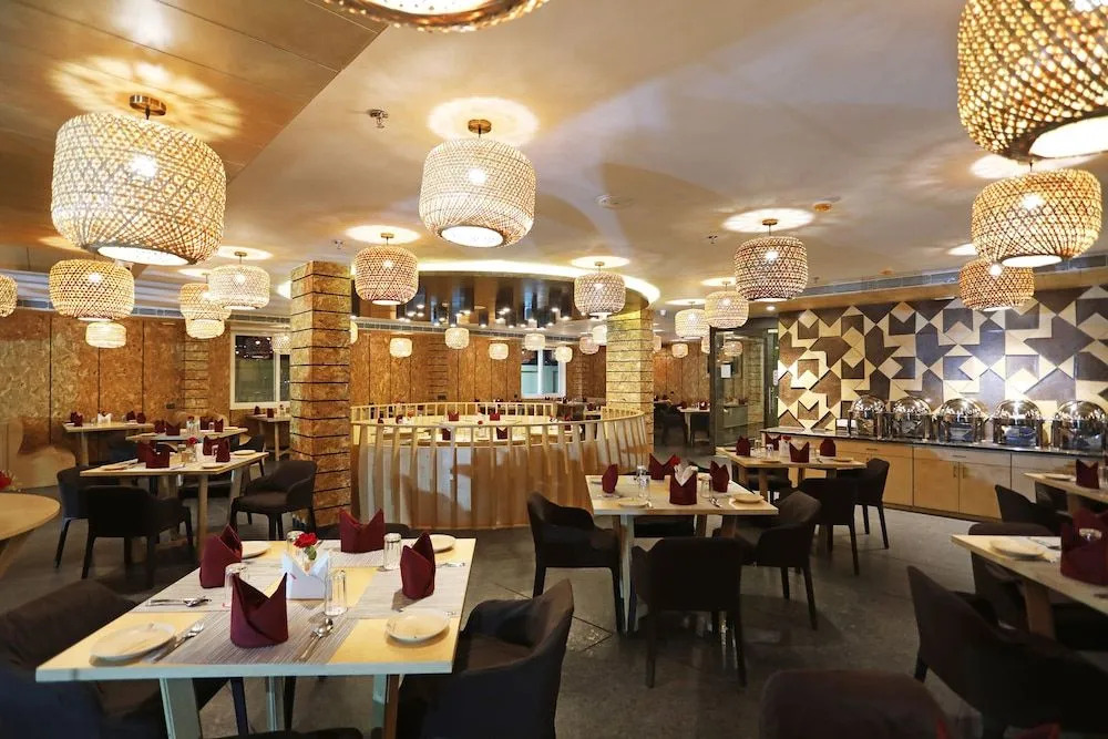 OYO 28757 Pikus Inn