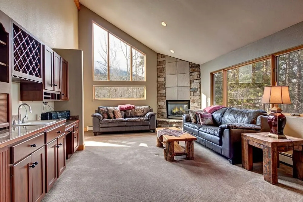 Western Lodge Style Home in Frisco by RedAwning