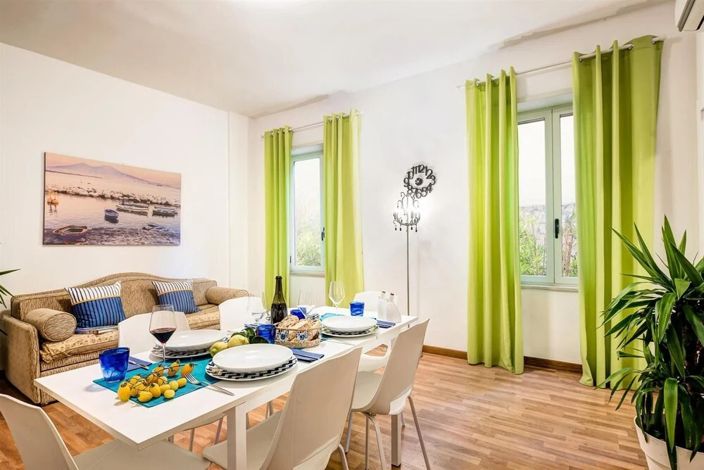 Joe s Flat 1 Modern