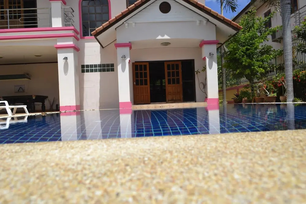 Cesar House