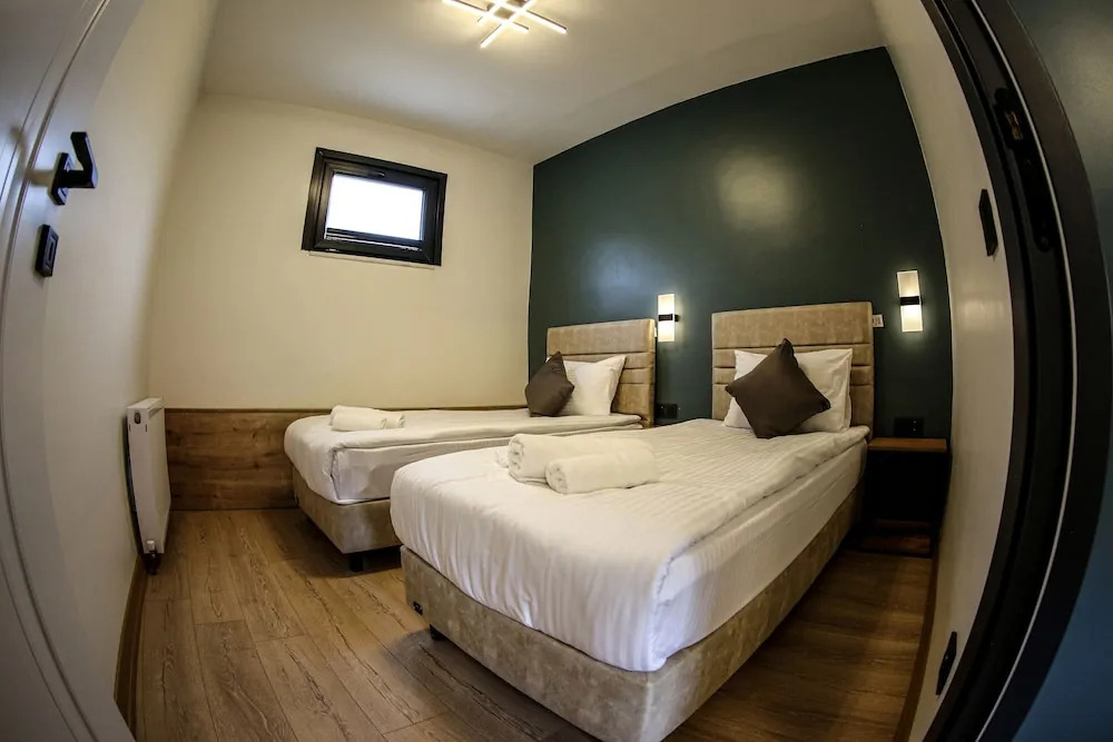 Апарт-отель Mia Mia Suites
