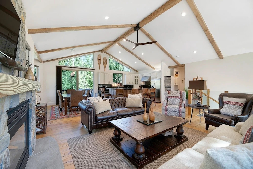 New Listing! Alpine W/ Private Hot Tub 4 Bedroom Home