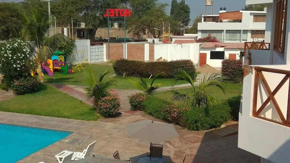 Hotel Cocos Inn