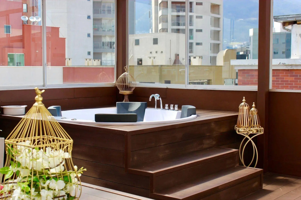 Lugano Suites Hotel