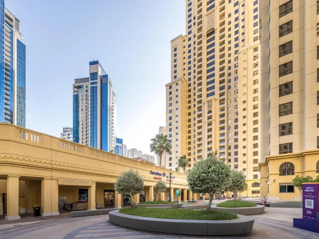 Apricus Holiday Homes -JBR Rimal 2BD in front of The Beach