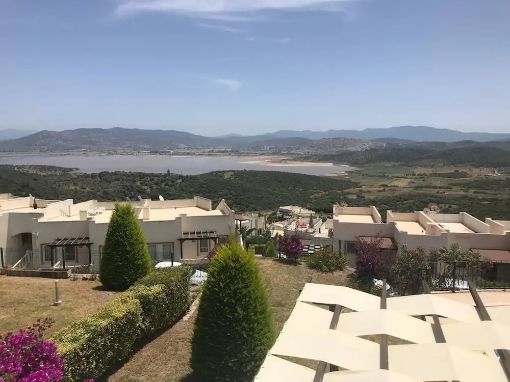 Stunning 4 Bedroom Private Villa - With Pool