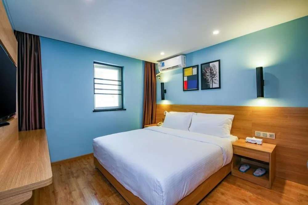Maker Hotel