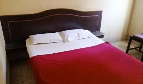 Arya Lodge