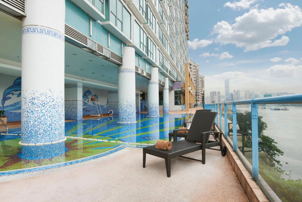 Grand Bay View Hotel