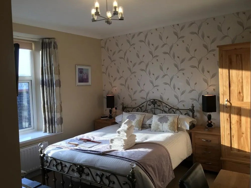 Ellerdene Guest House