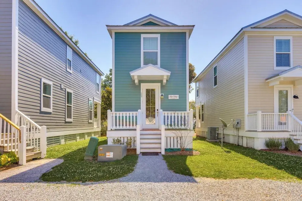 1 Mi to Downtown: Modern Ocean Springs Cottage
