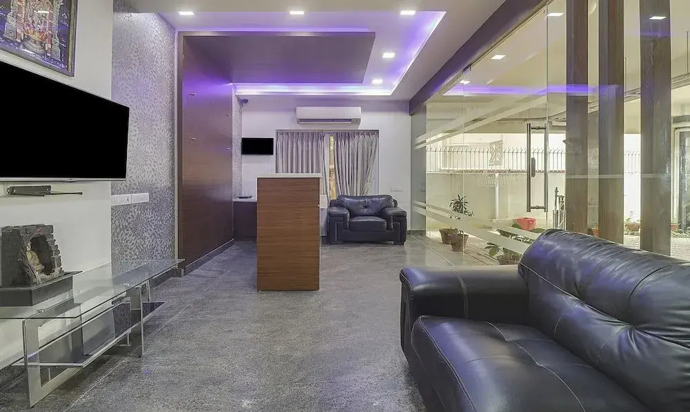 FabHotel Rithikha Inn Manapakkam