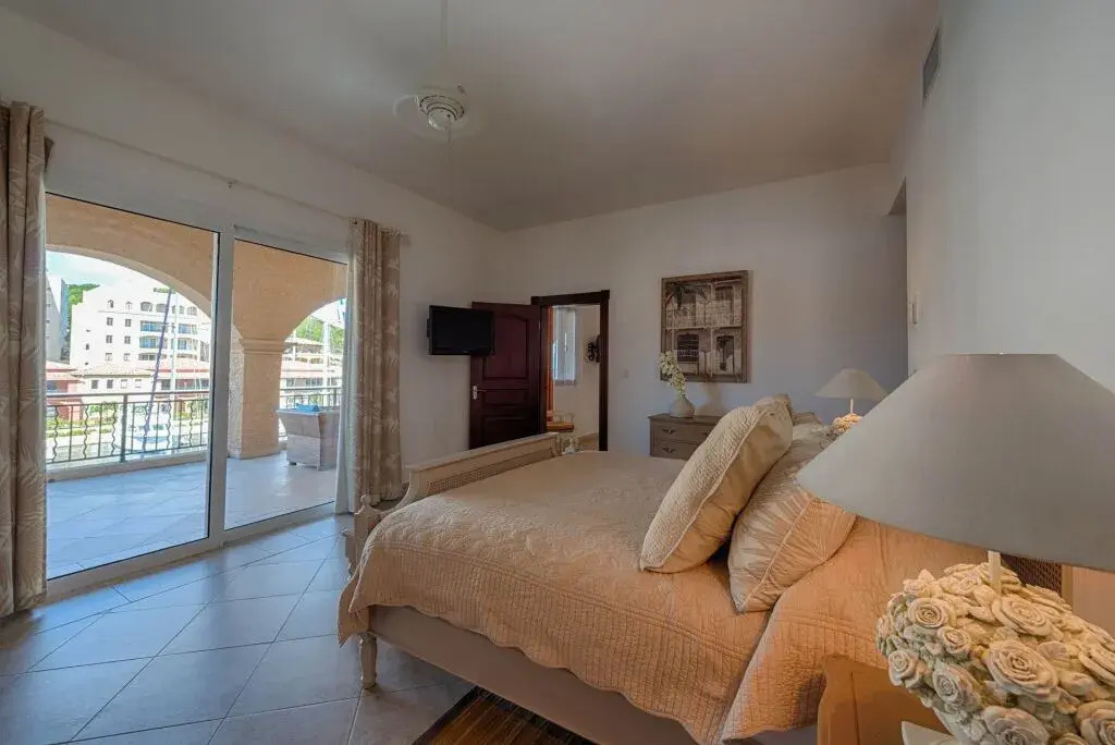 Dream Villa Cupecoy-550