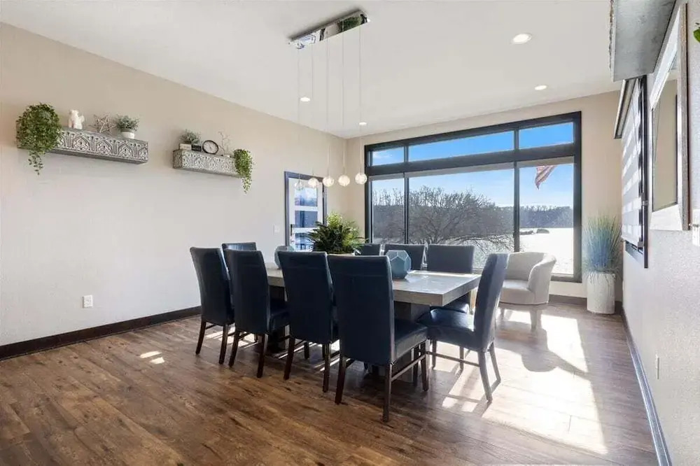 Loto Pointe, Updated Luxury Home w/ Boat & PWC Slip, Boat Ramp, Firepits, Pool Table & More!