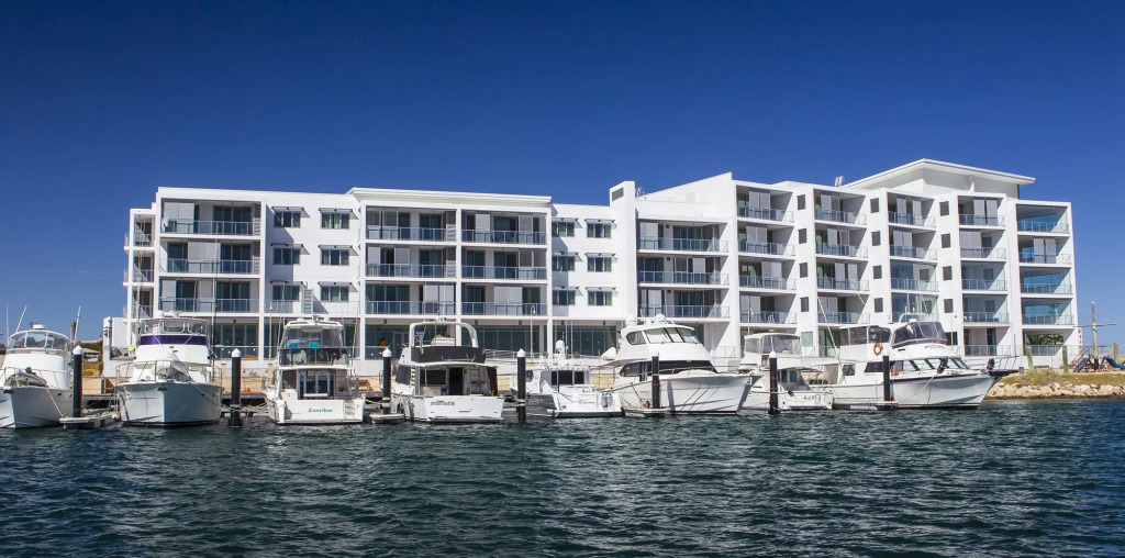 Mantra Geraldton
