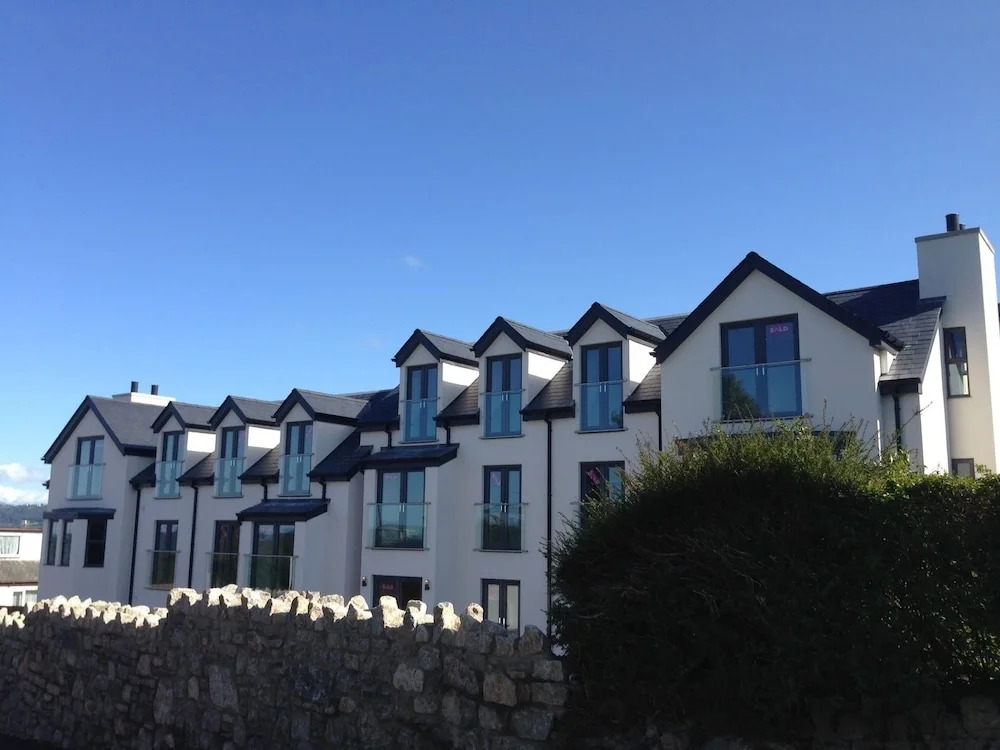 5 Star Rated 2-bed Apartment