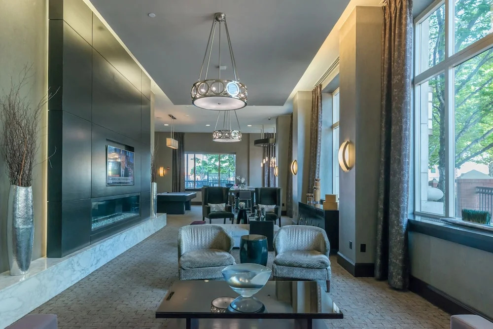 HomeAway Luxury Apartments at Newport