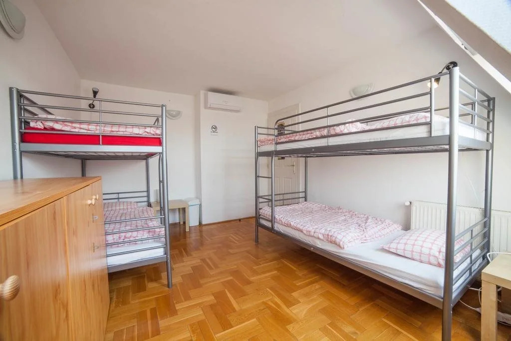 Paprika Hostel