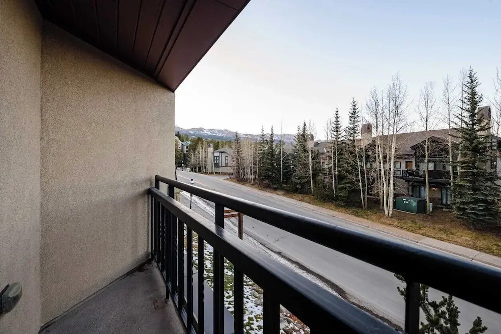 Rocker by Avantstay Gorgeous Ski-in Ski-out Cabin in Heart of Breck