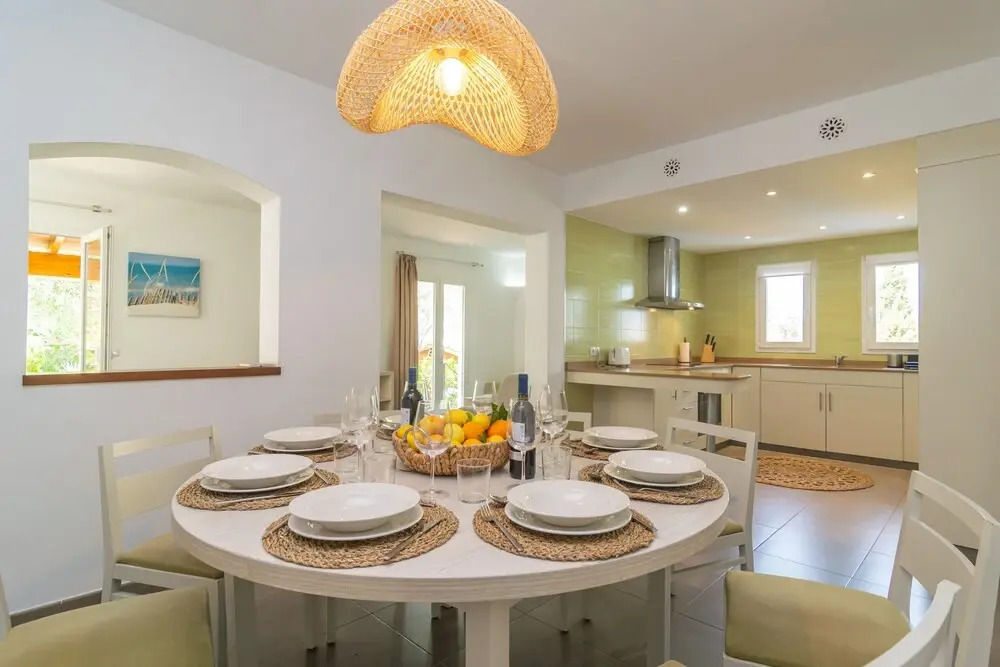 Villa Blanca - Villa With Private Pool. Free Wifi