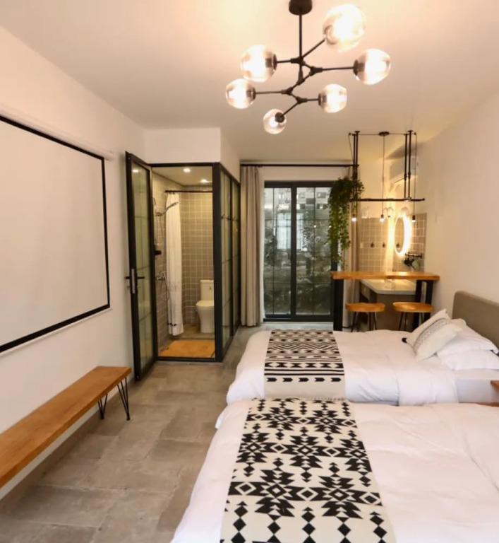 Haiyue Courtyard Homestay (Hangzhou West Lake Branch)