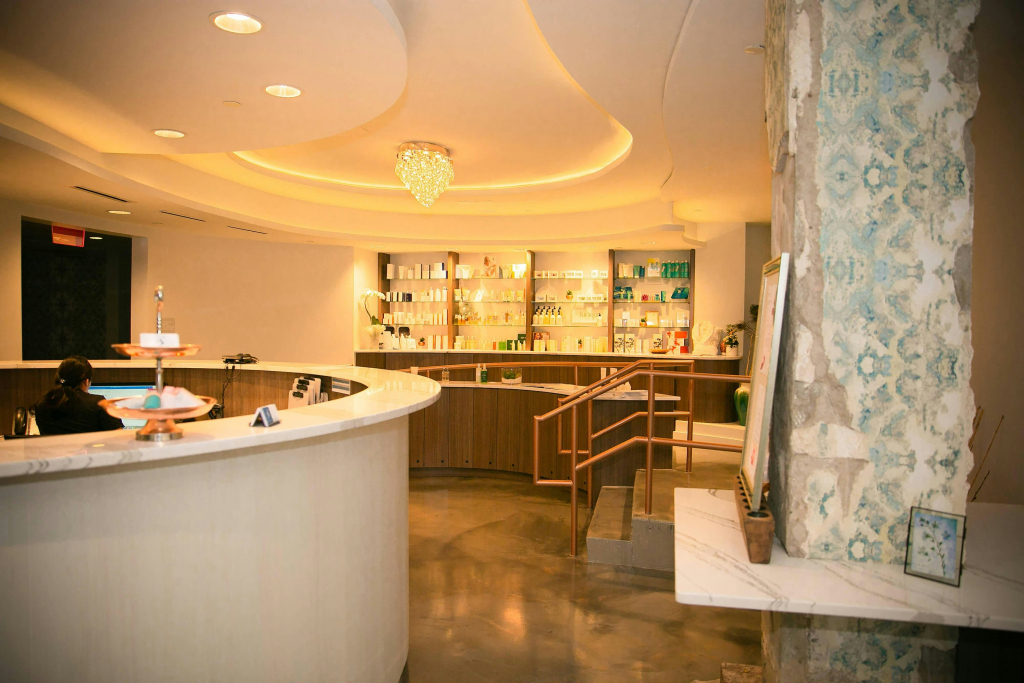 The Historic Cavalier Hotel and Beach Club Autograph Collection