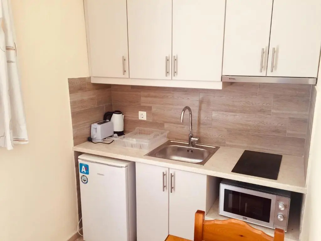 Moros Apartments