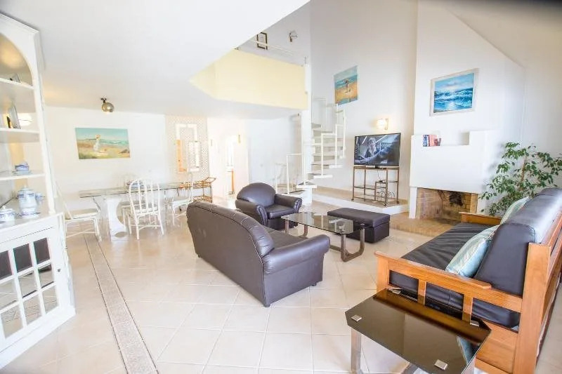 Moura Golf Village