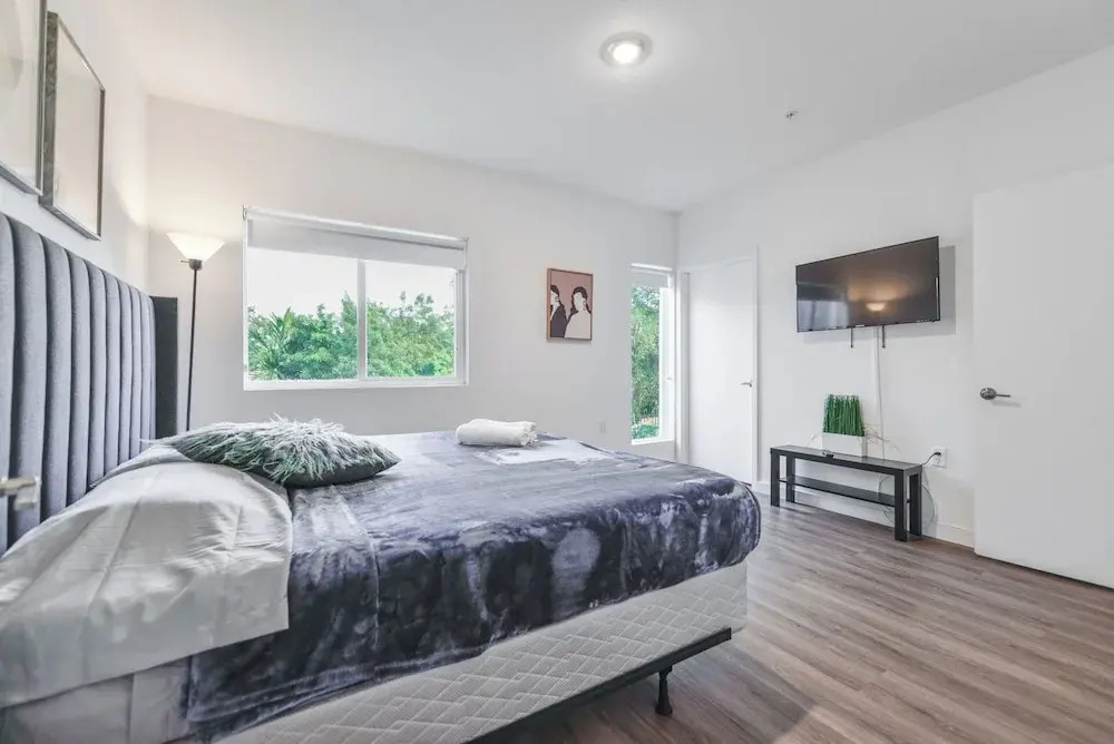 Stylish Townhouses by Design District