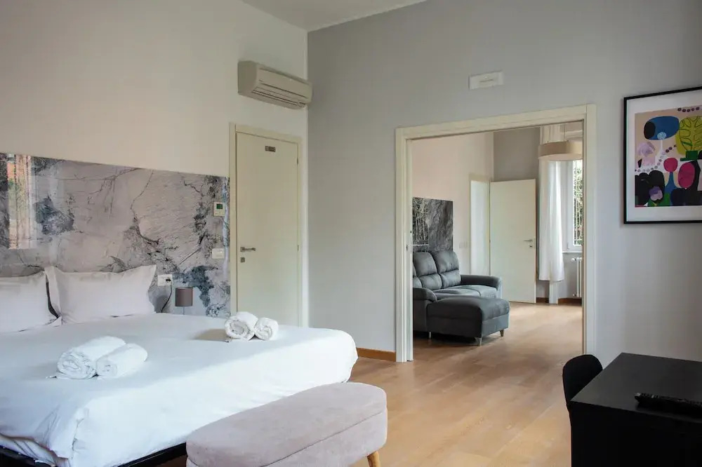 RRRapido Holy Suites and Rooms - Via Sardegna