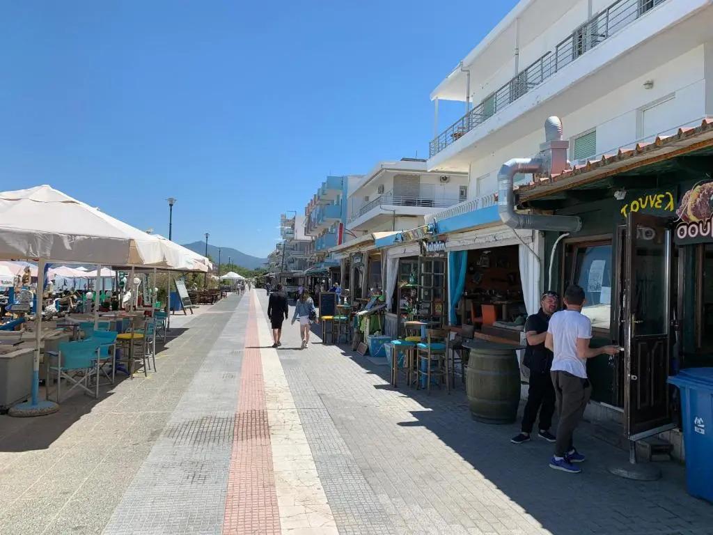 Apartment 30m from the sea