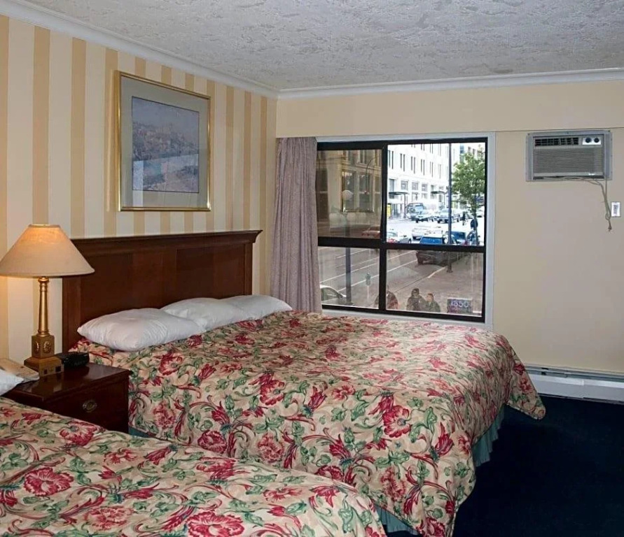 Island Travel Inn