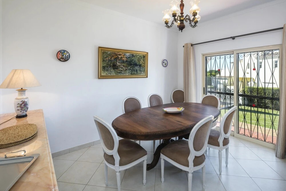 Casa Mestre, Vilamoura 3 Bedroom Villa With Private d Pool Air Con Free Wifi