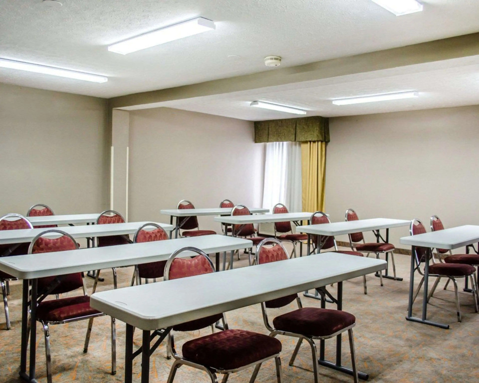 Quality Inn & Suites Medina - Akron West