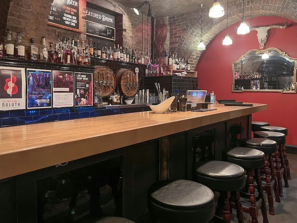 The Oliver Inn | Duluth Hotel Near Canal Park