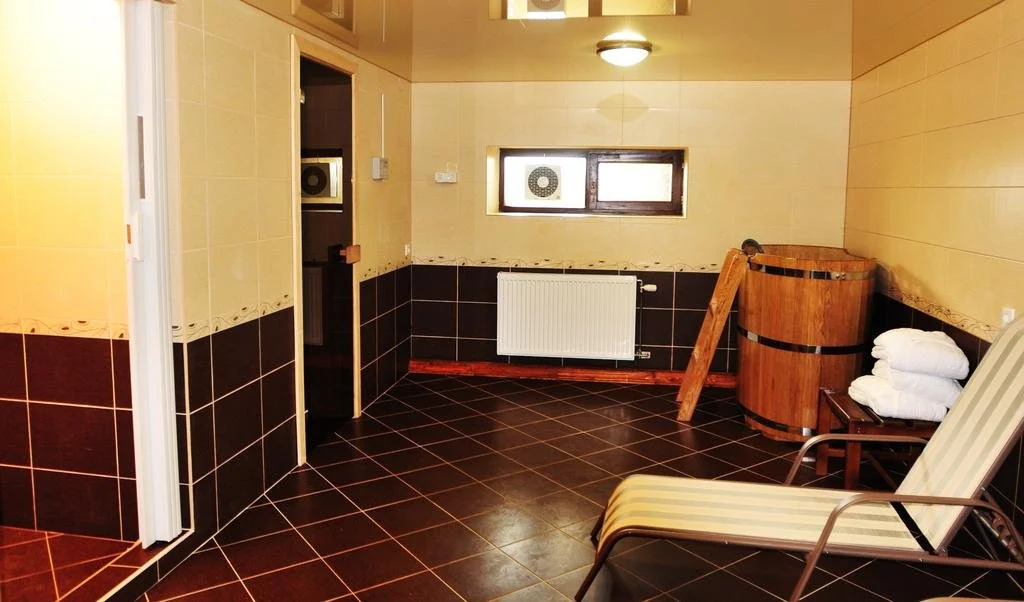 H & K Imperial Plus Hotel