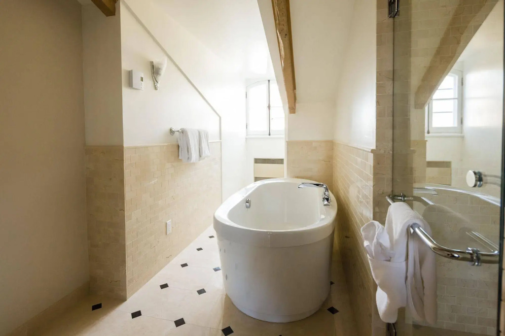 Hotel Manoir DAuteuil - Par Aneyro