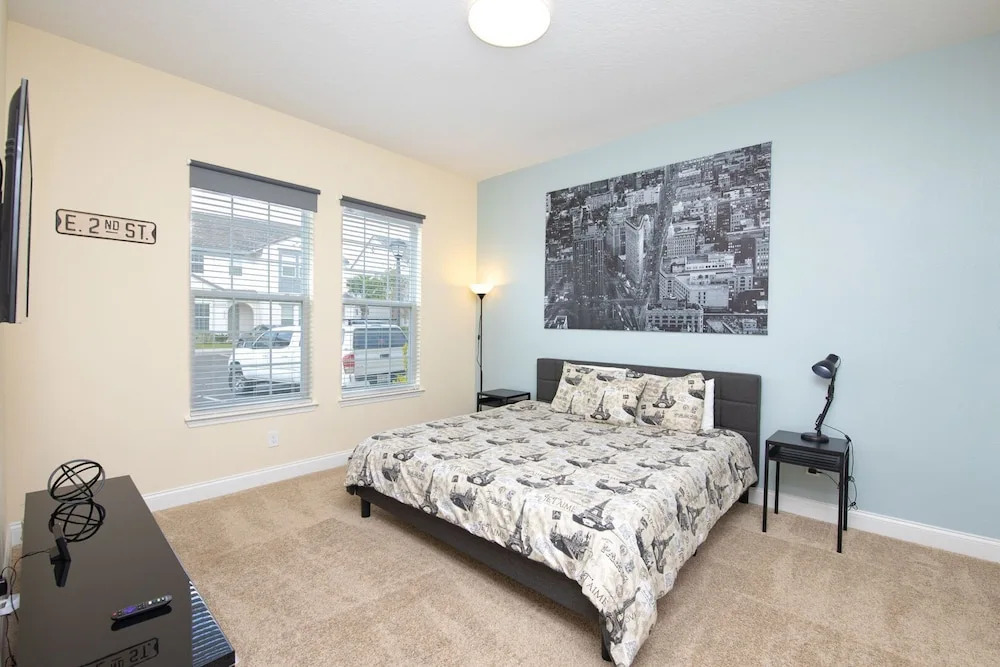 Luxury Town home With Pvt Pool in Resort near Disney