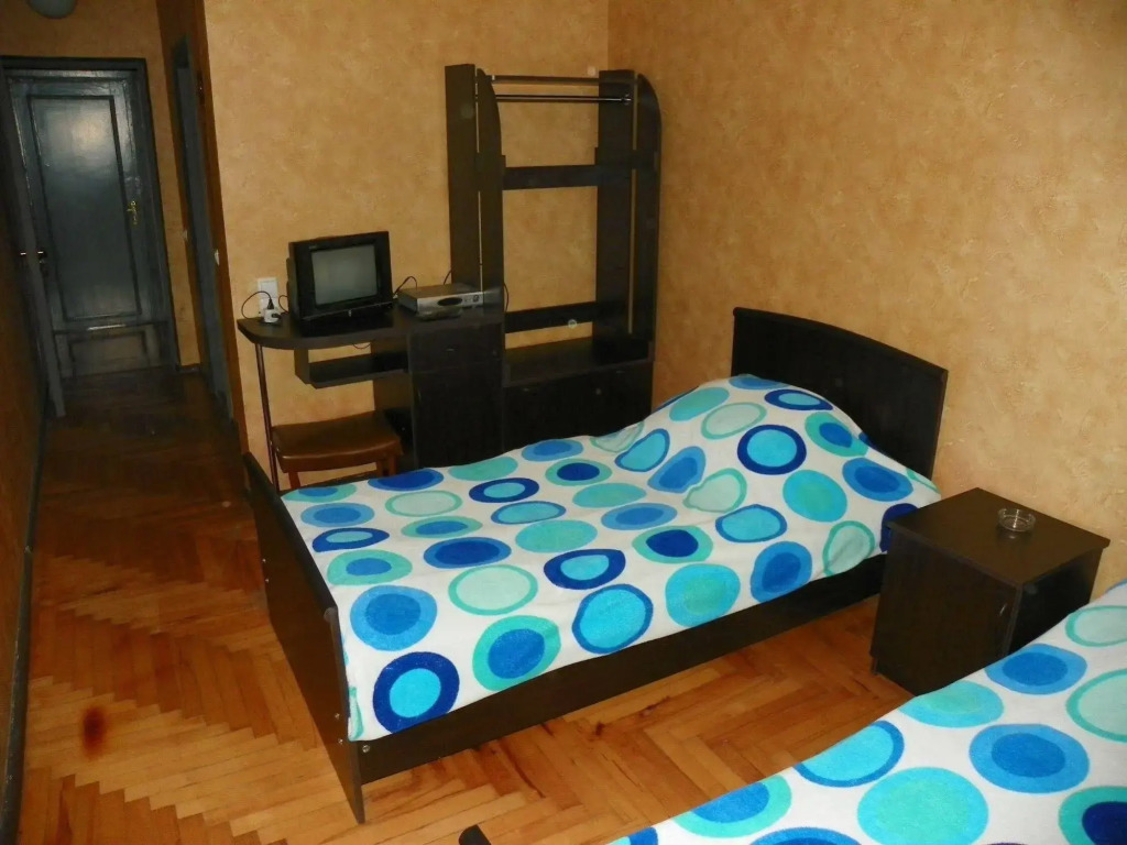 Отель Hereti