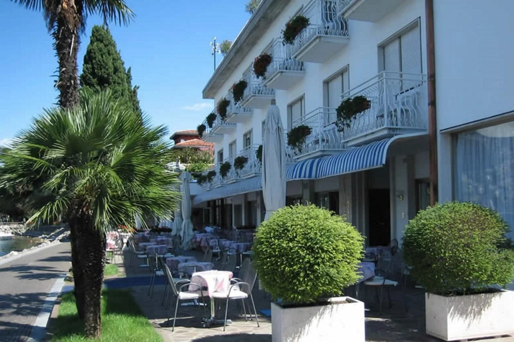 Hotel Excelsior Bay