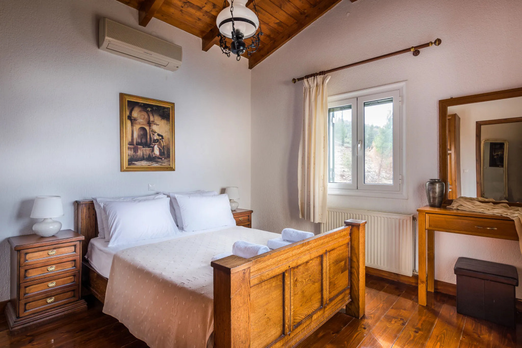 Villa Niriides