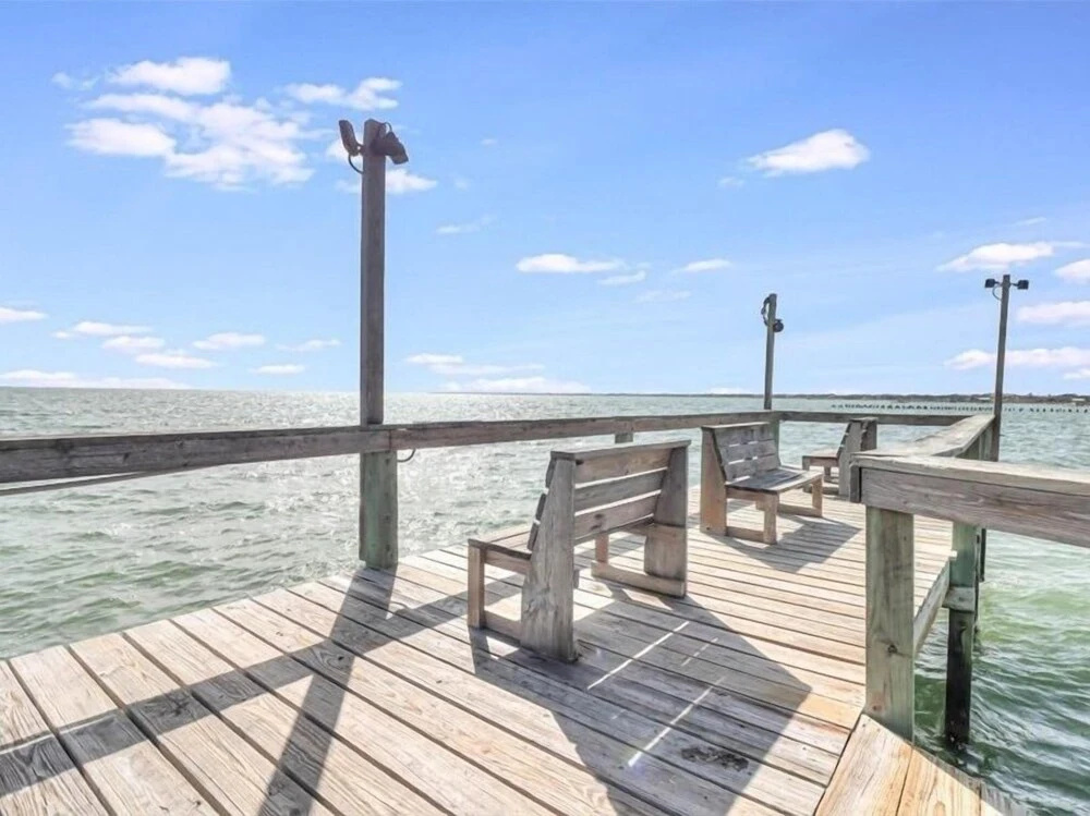 Sunset Breeze 3 Bedroom Condo by RedAwning