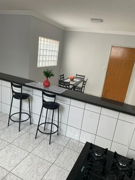 Apartamento Amplo, Confortável E Equipado   Apt 101